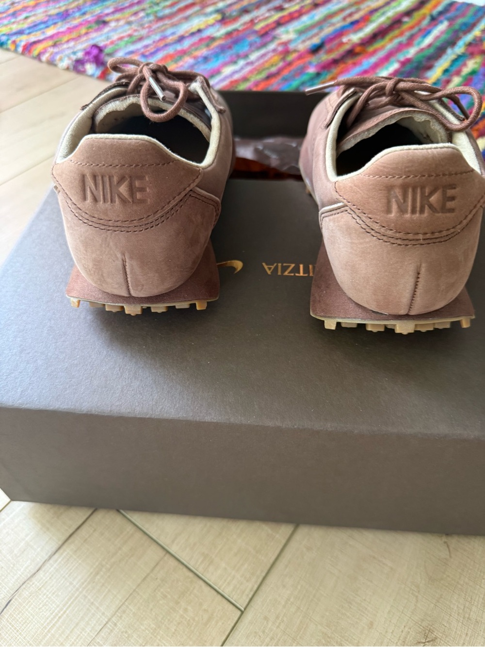 Aritzia and Nike Collab Women’s Brown Leather Athletic Trainer Sneakers - Picture 2 of 7